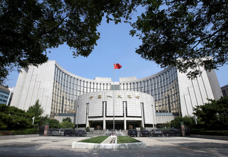 China’s foreign exchange reserves continue to climb