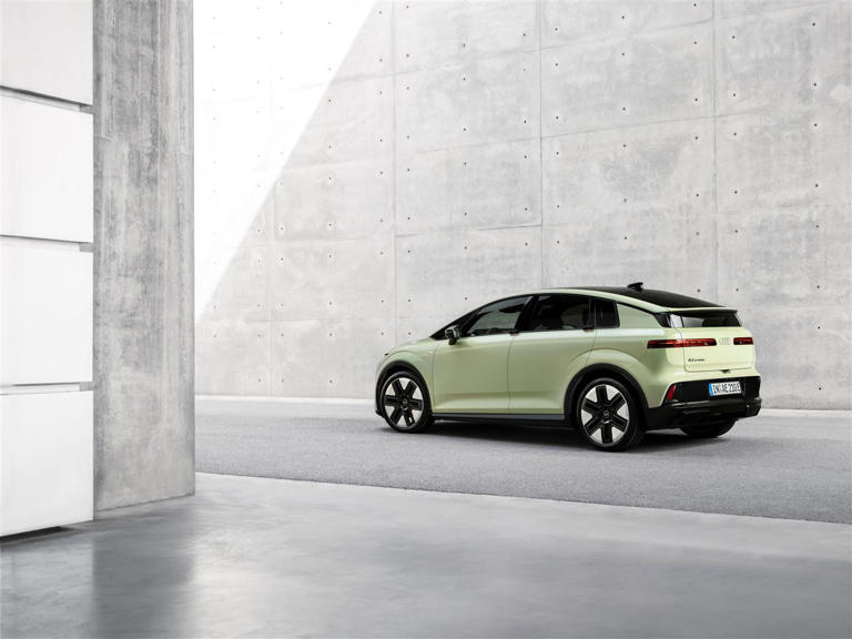 Audi A2 e-tron al Salone di Parigi: in Italia da gennaio 2027 da 38.350 ...