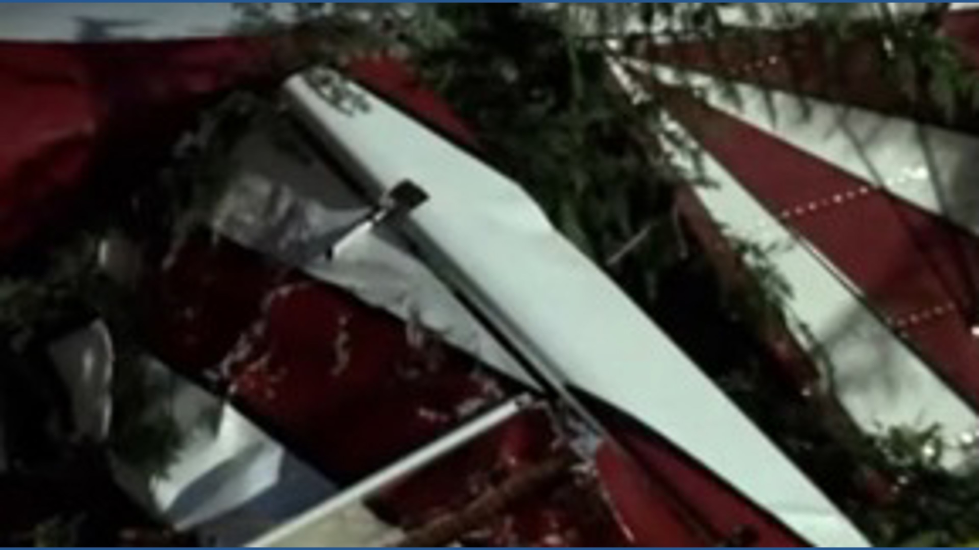 Small plane crashes into Lake Stevens backyard, pilot expected to survive