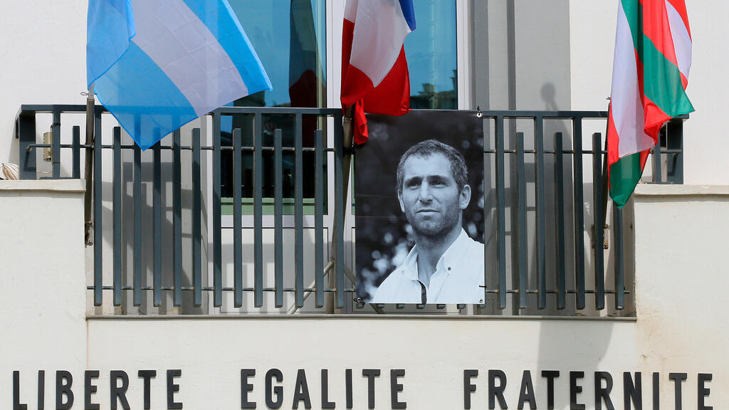 two-far-right-activists-go-on-trial-in-paris-over-2022-killing-of