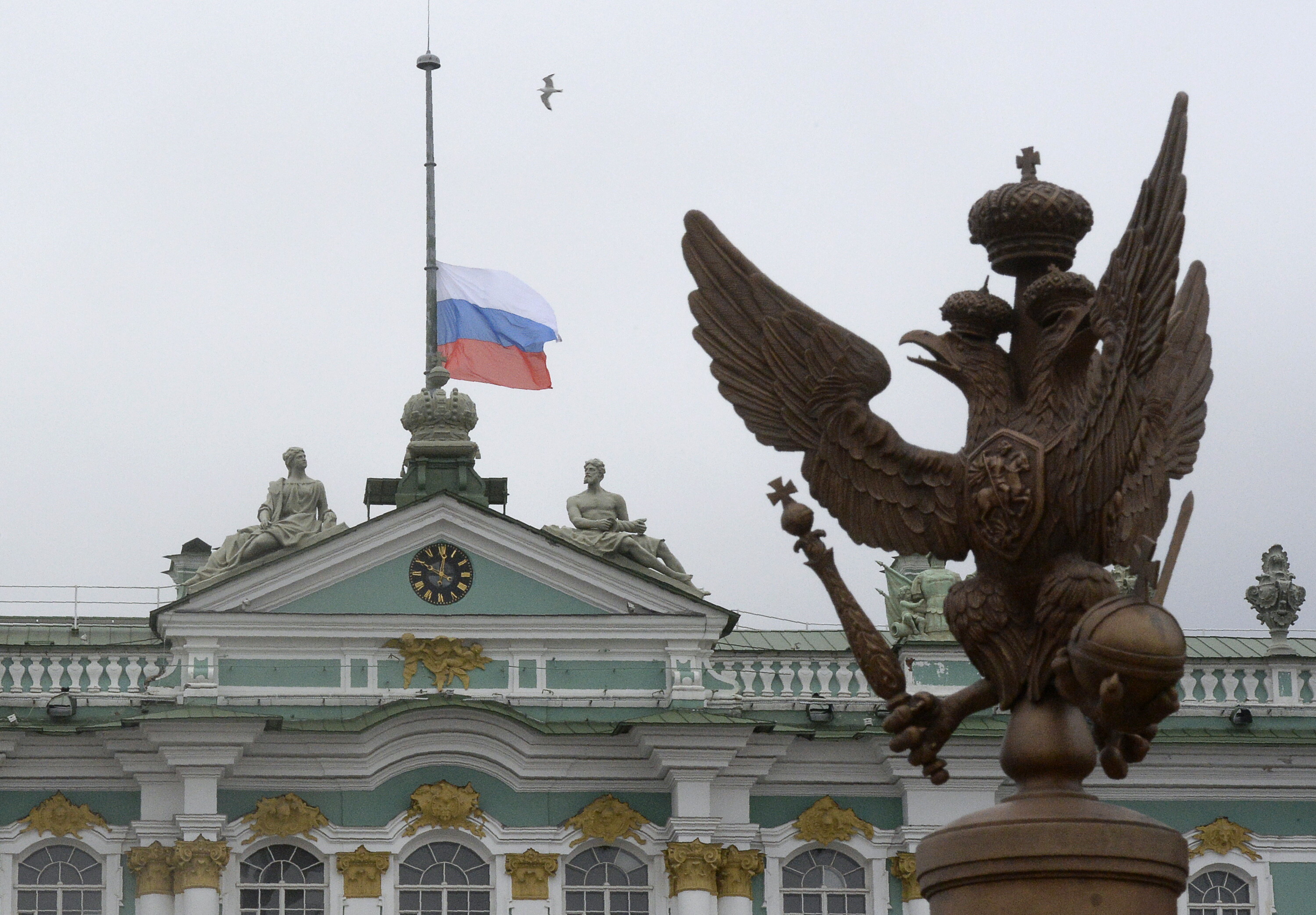 cresce-la-tensione-tra-russia-e-germania-mosca-chiude-il-consolato