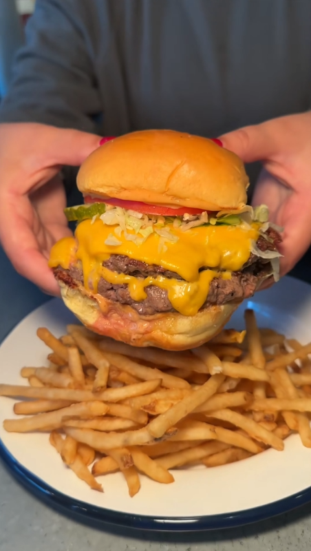 Trying all new smash burgers in NYC