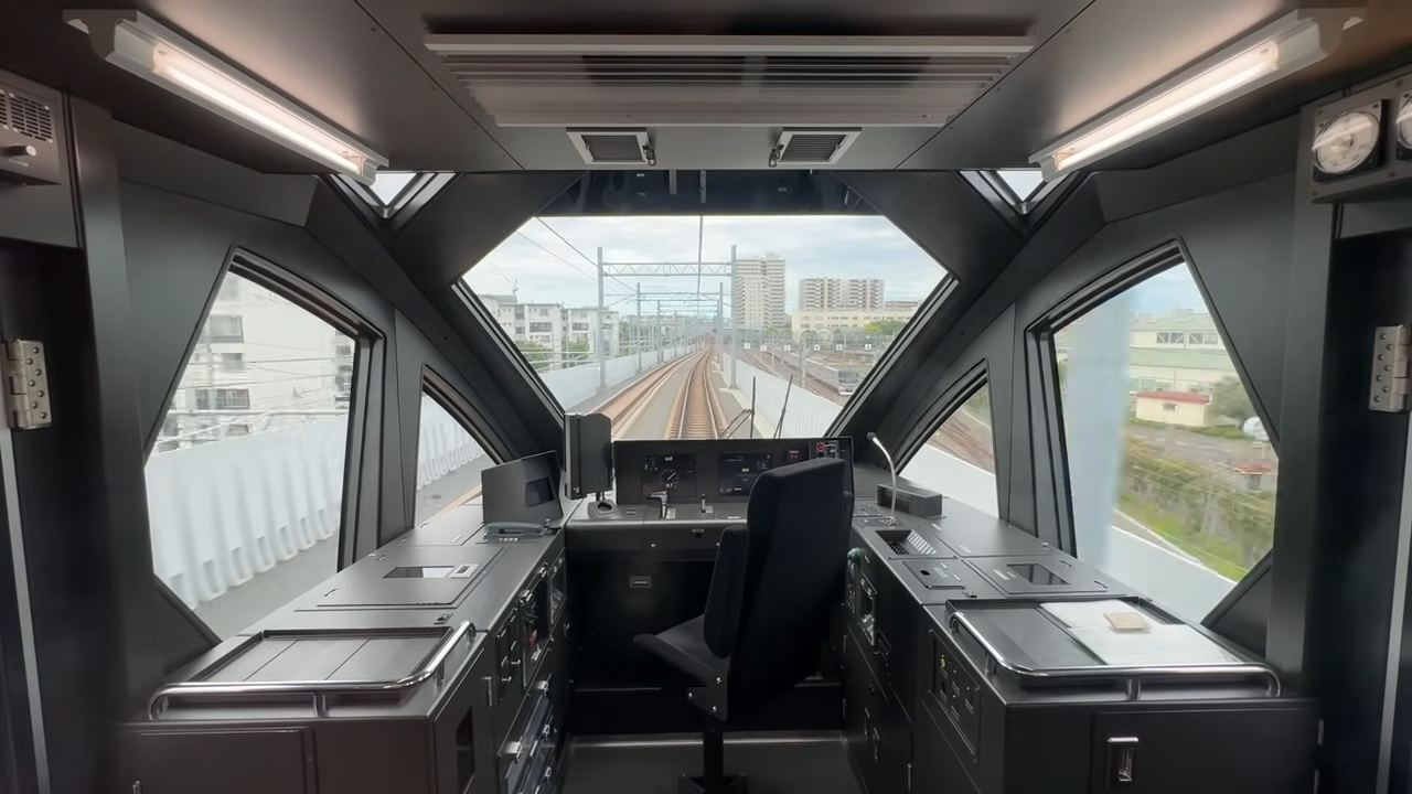 I got a front-row view into a bullet train's cockpit — here's how