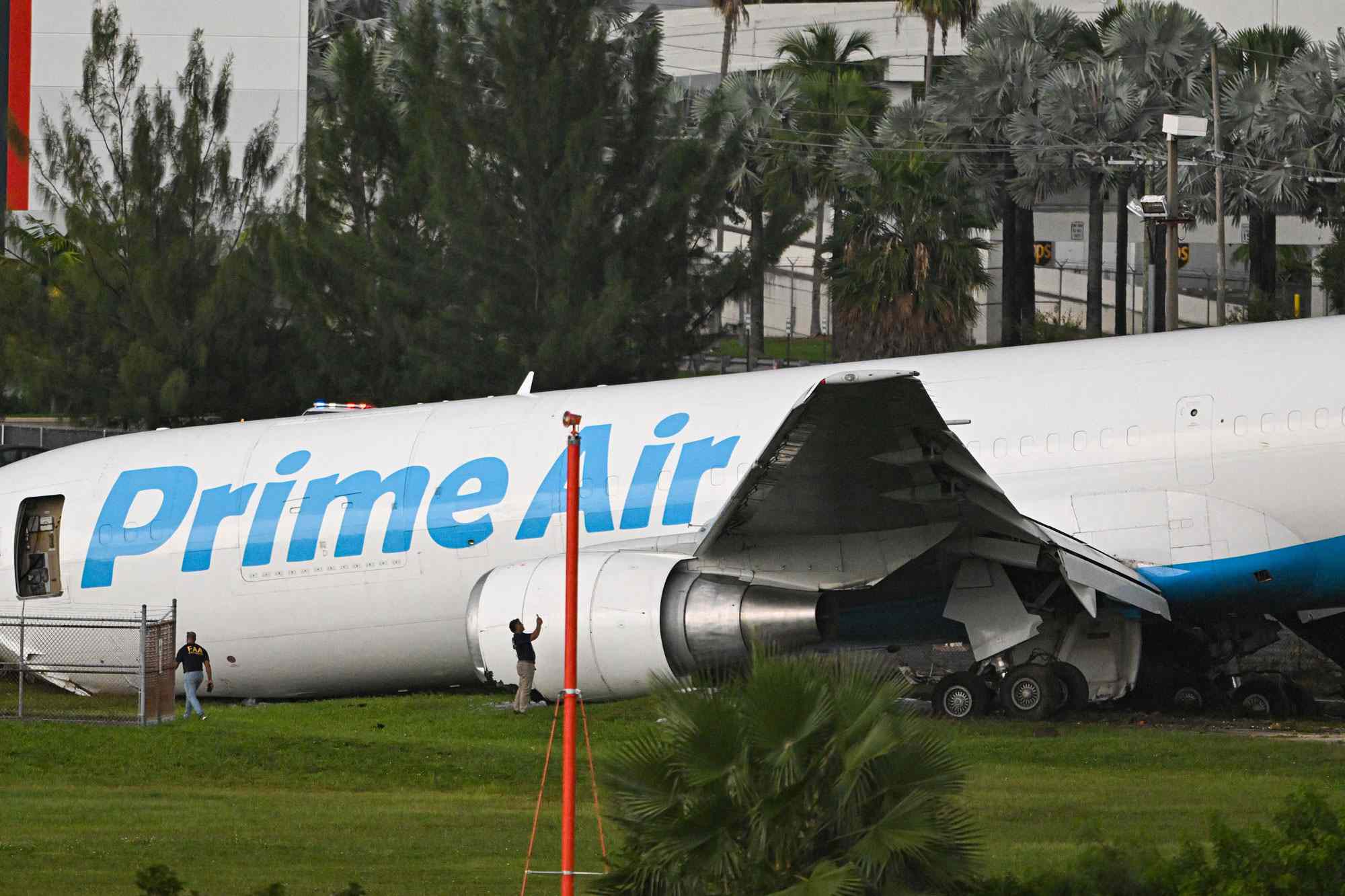 5 killed in Amazon air cargo plane crash at Miami Airport were in ...