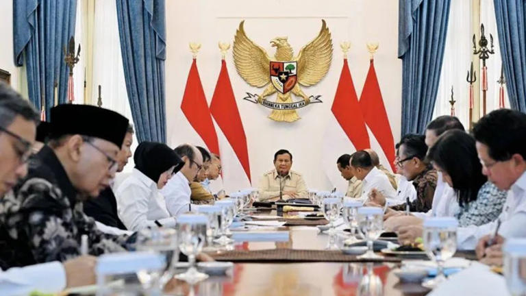 Presiden Prabowo perintahkan lanjutan bantuan beras hingga Desember, 33 ...