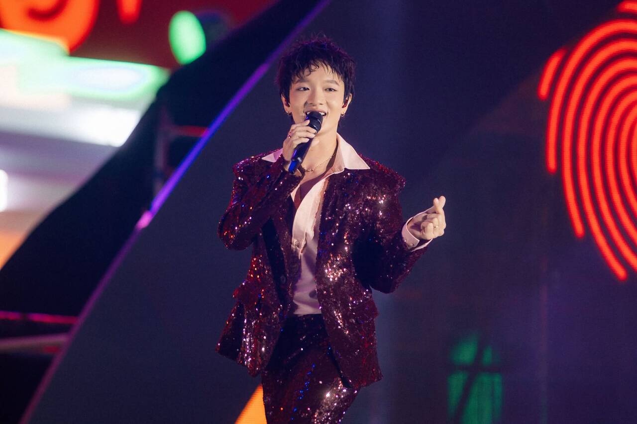 Anh tài Hà Lê, Hoàng Dũng gây sốt khi song ca nhạc Trịnh ở concert tại Hưng Yên