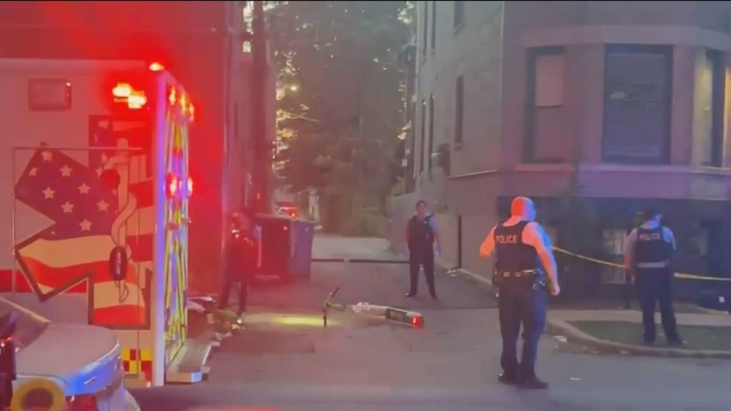 16-year-old girl seriously injured in Little Village shooting, Chicago police say