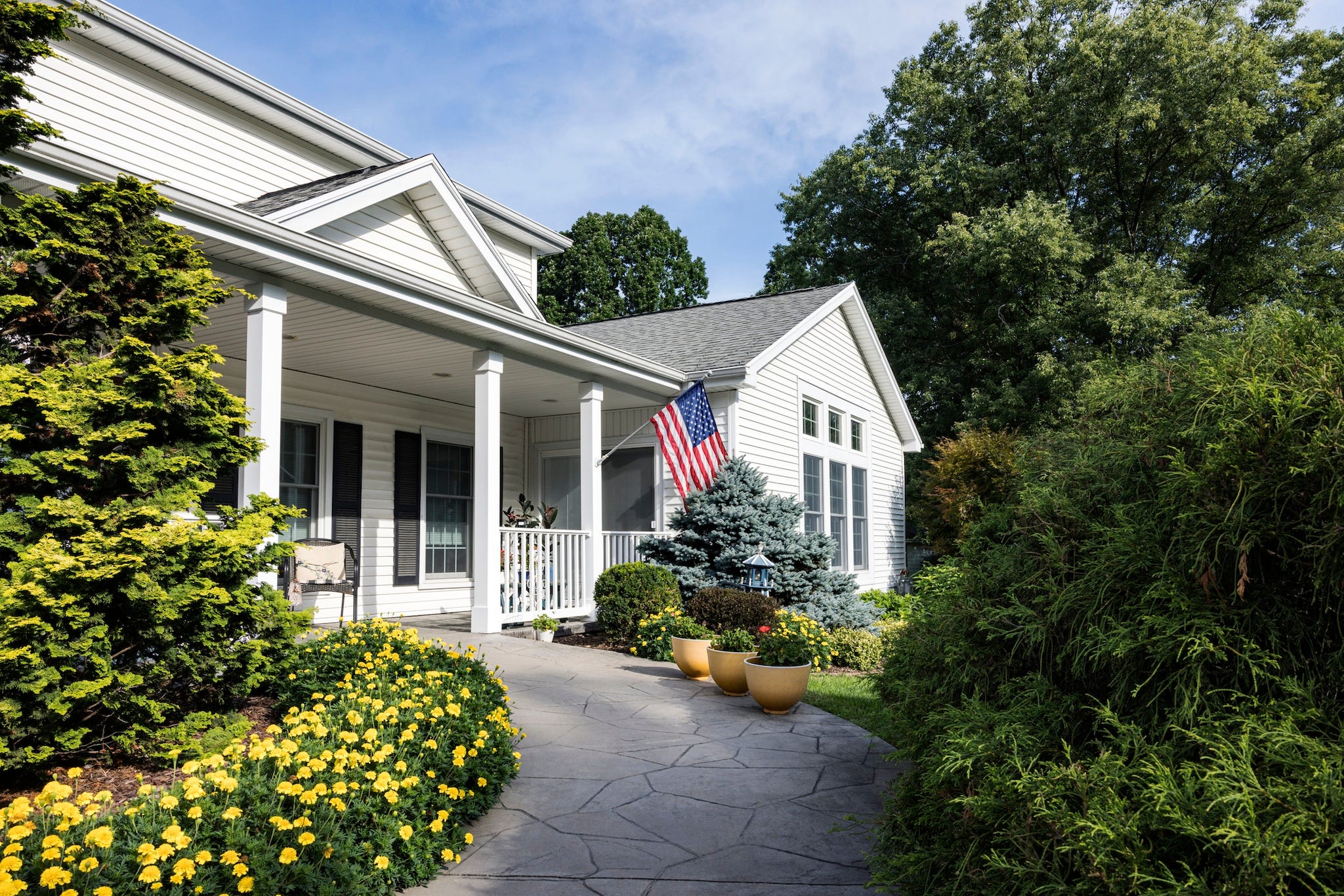 26 charming architectural house styles—and why they're unique