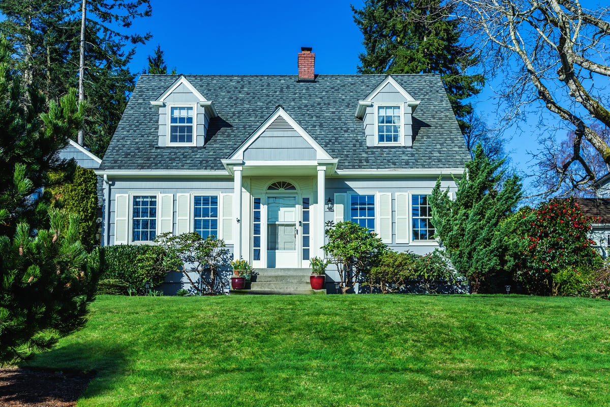 26 charming architectural house styles—and why they're unique