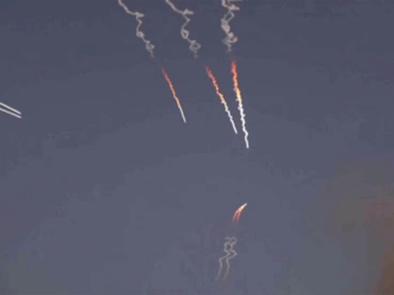 Russia resumes strikes on Kyiv after three-day halt