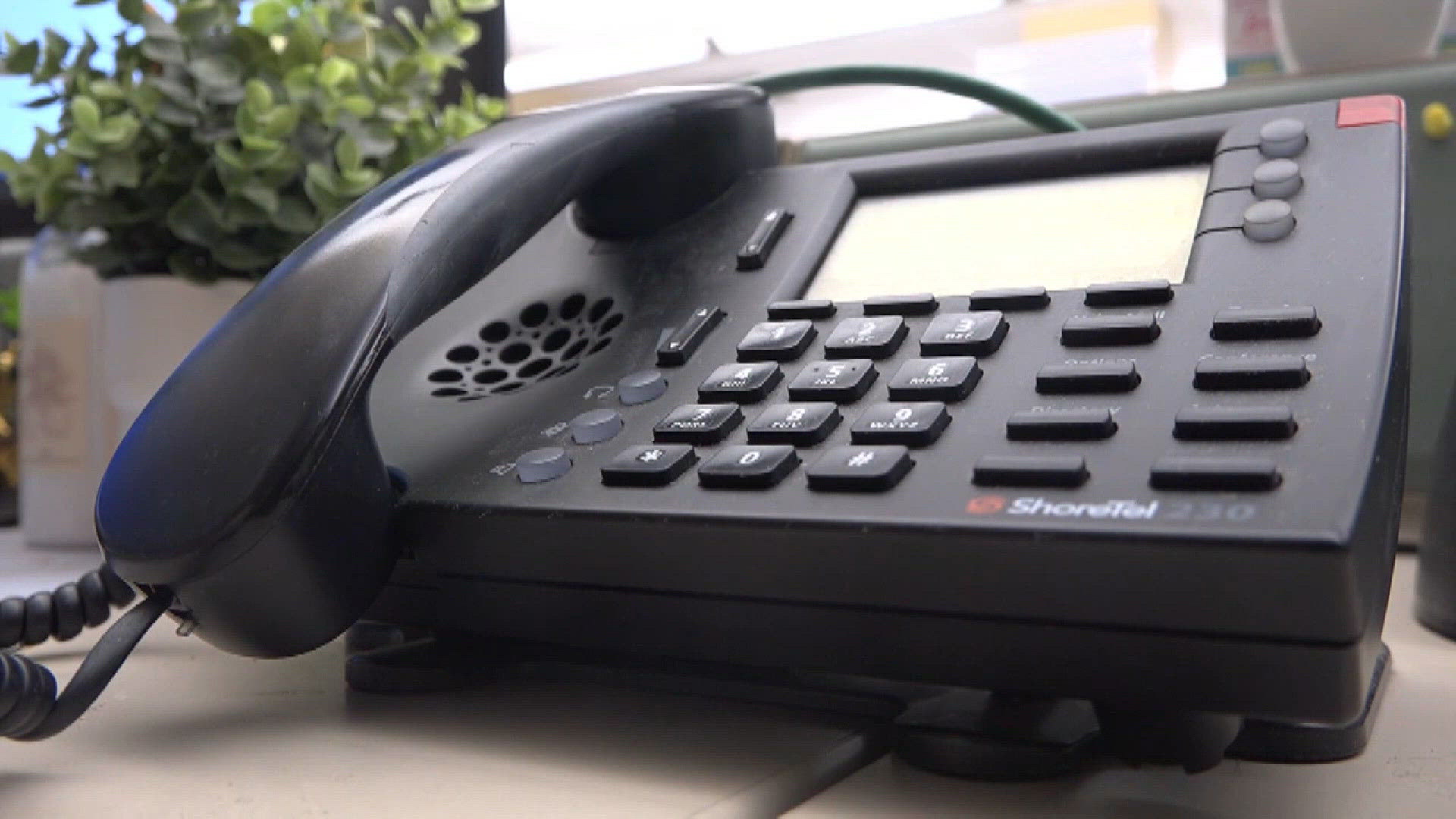 CenturyLink pulling plug on landlines across Iowa next month