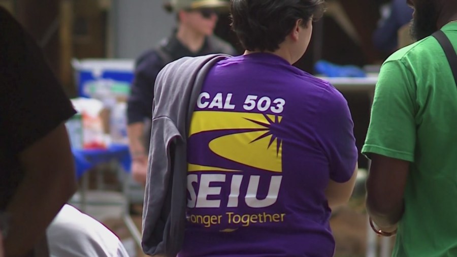 Thousands of 'critical' union workers gather at Oaks Park to celebrate Labor Day
