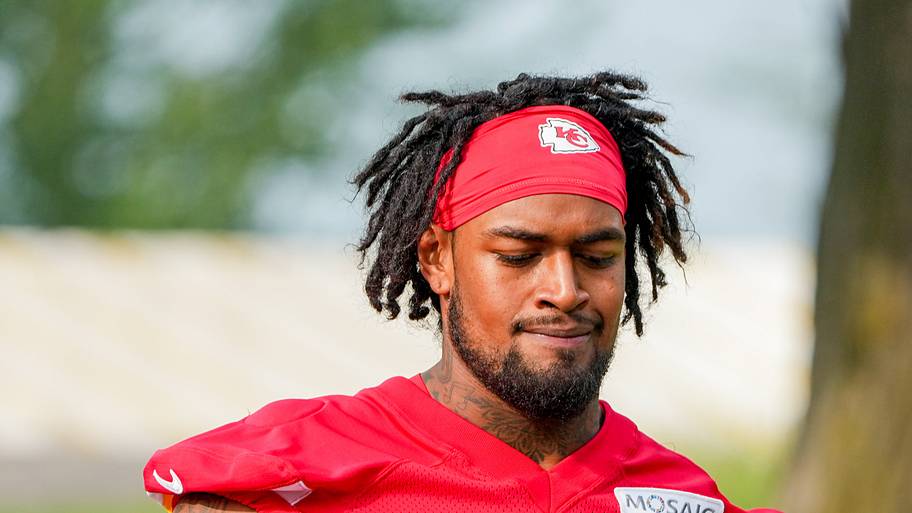 Chiefs' cloud of uncertainty around Josh Simmons isn't going away