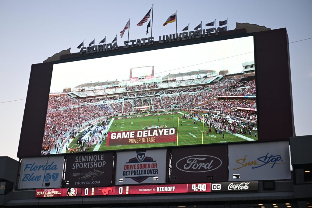 Like playing a game in 1990: SMU and FSU play amid power outage