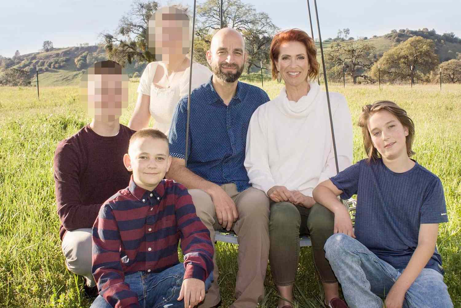 44-year-old father dies days after plane crash that killed his wife and 2 children