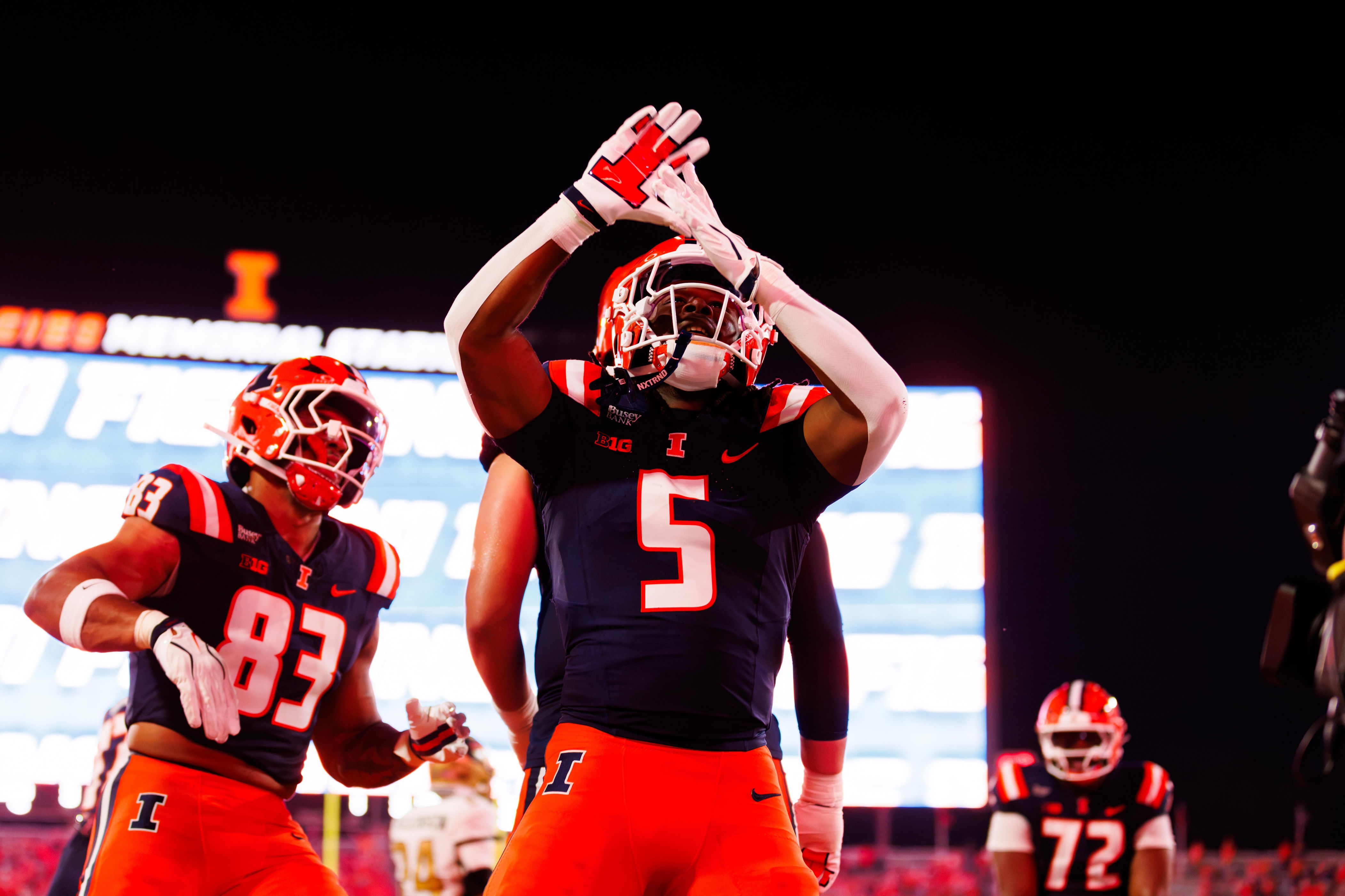 Illinois' efficient offense compensated for dodgy defense