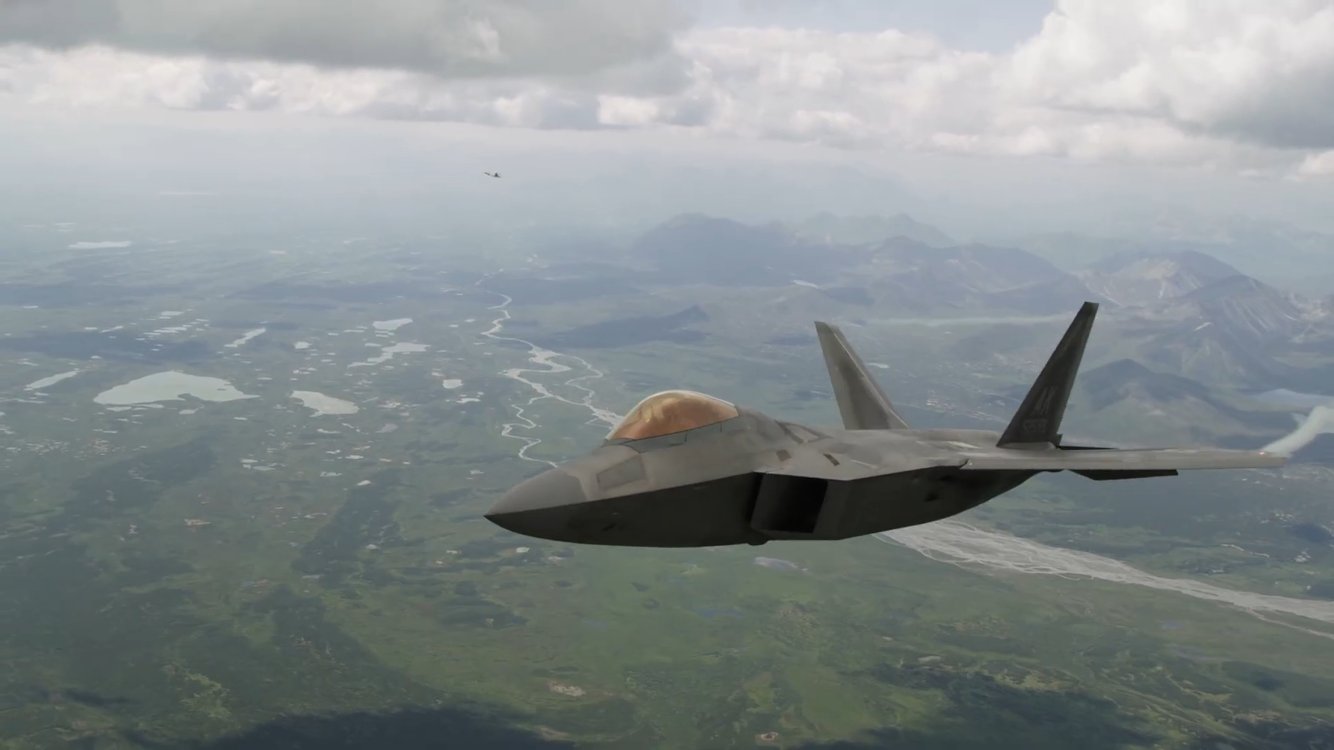 Watch the F-22 Super Raptor rumors explode across military aviation