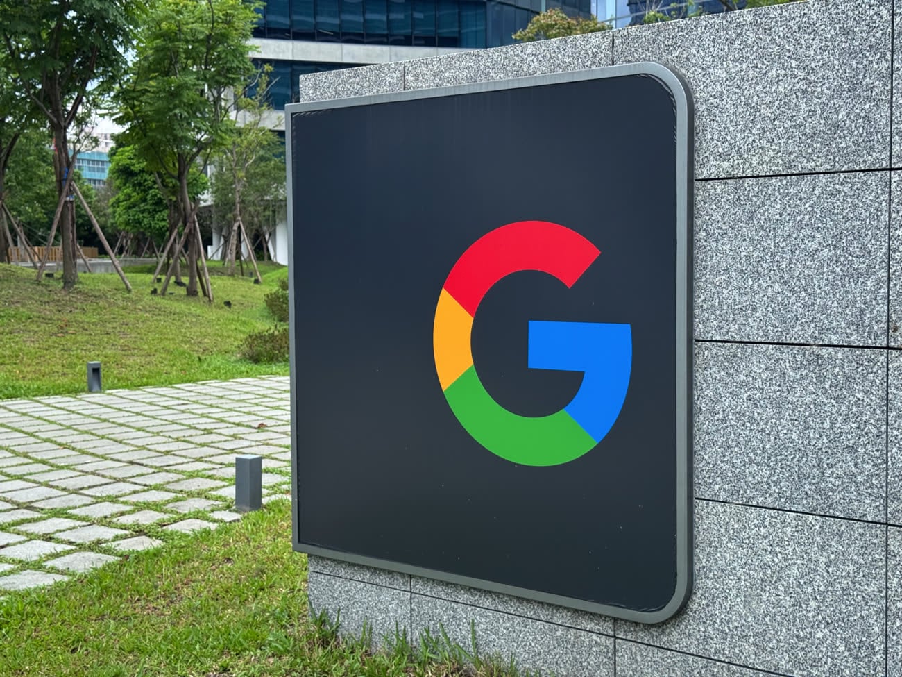 google-pr-vient-que-son-moteur-de-recherche-va-se-d-grader-en-europe