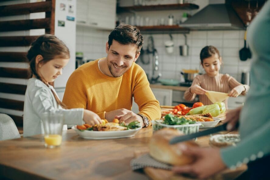 What time should you stop eating? Experts weigh in on the best times to eat