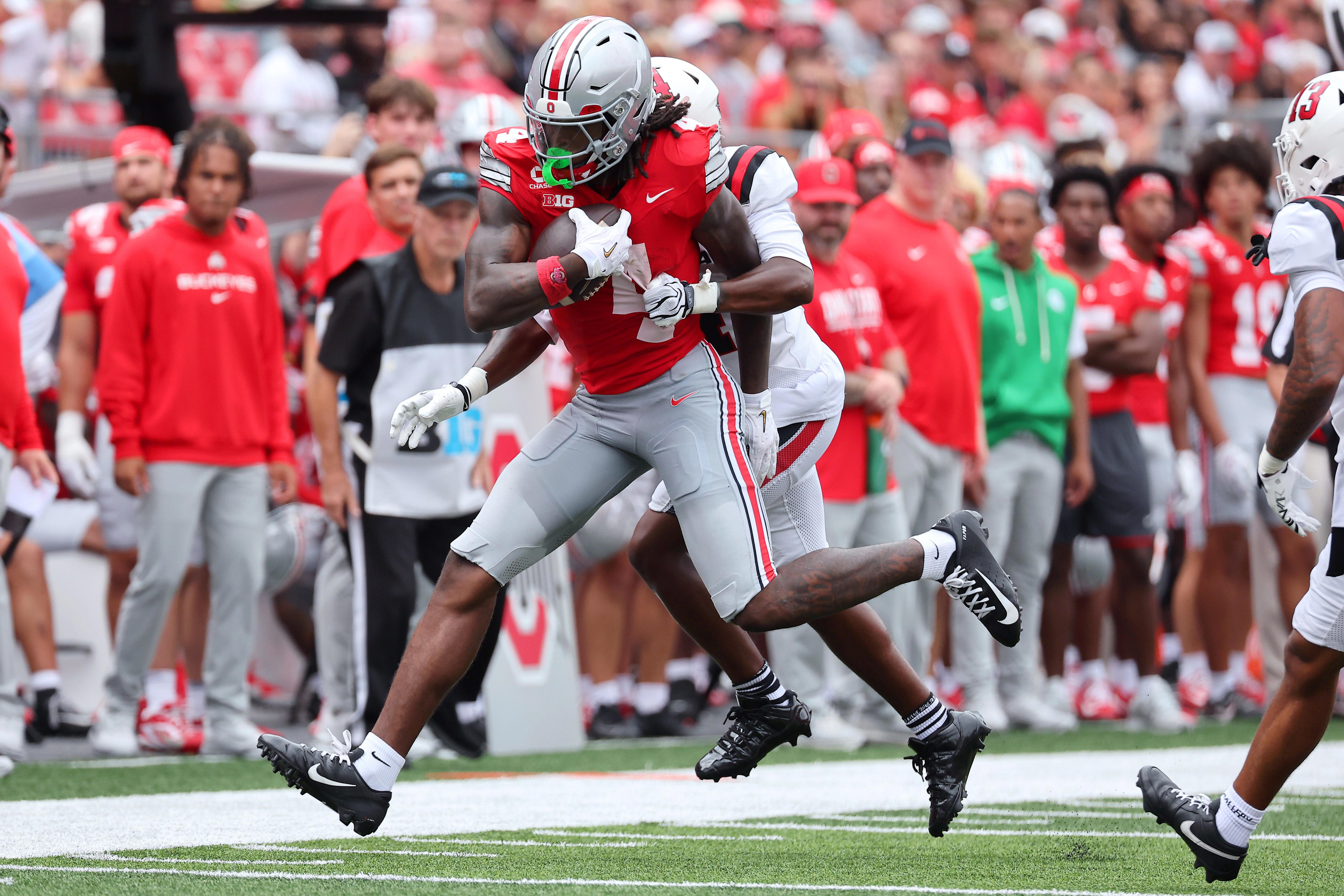 Predicting the top 25 rankings.