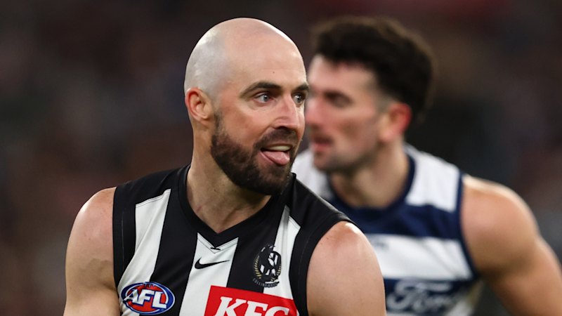 Magpies great joins Roos' coach search; Collingwood VFL coach sanctioned for umpire abuse