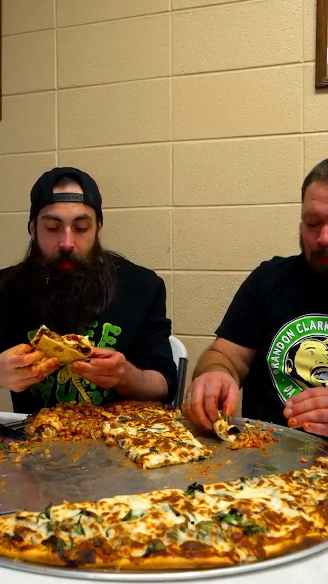 Alvino’s 28-inch pizza challenge