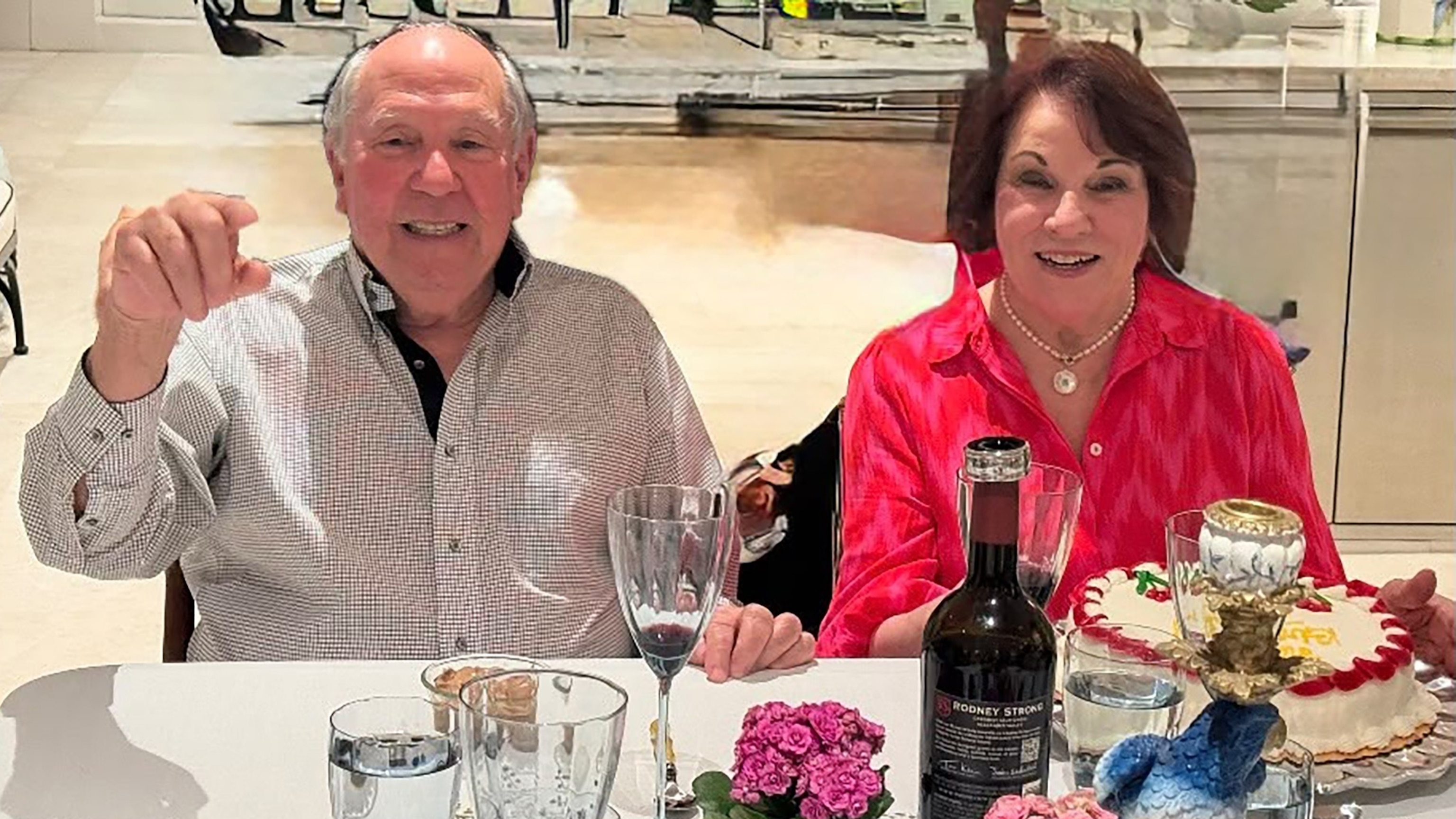 Family of 4 killed in small plane crash off Bahamas