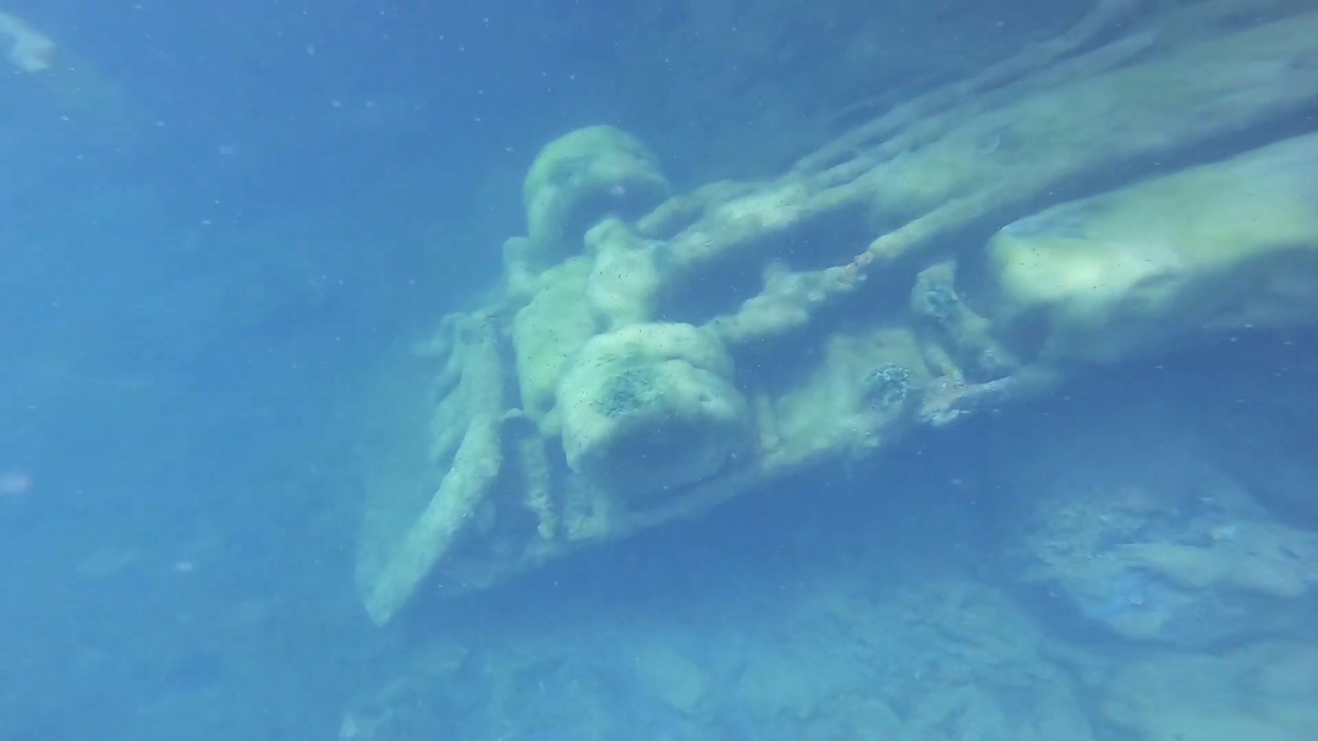 The drone fell 100 feet into the lake - then they saw what it recorded ...