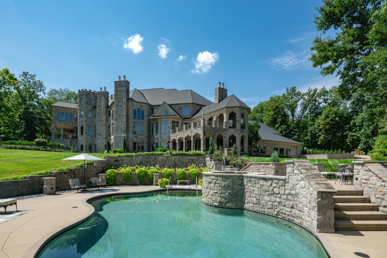 The most expensive home for sale in Iowa lists for $10.2 million