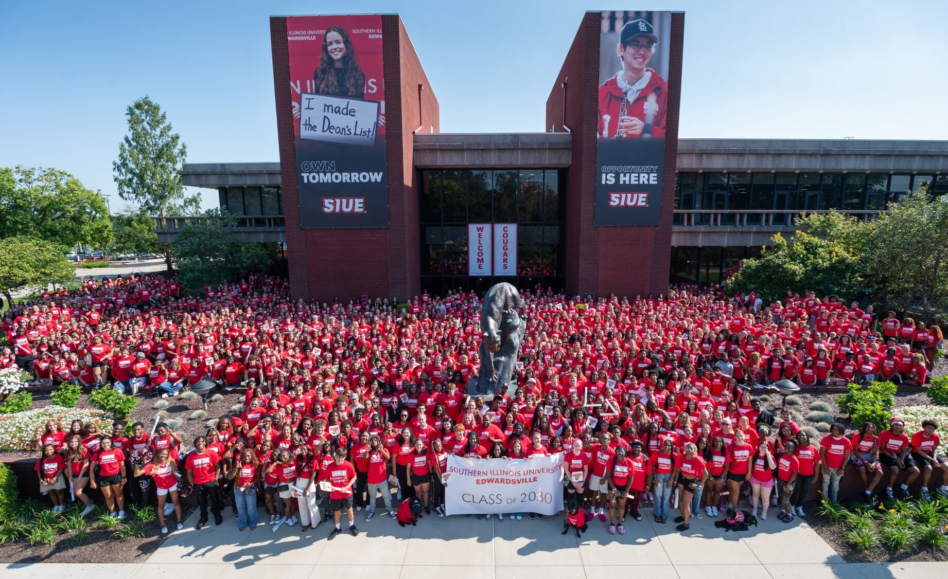 SIUE sets record with fall enrollment; incoming class represents 26.4% ...