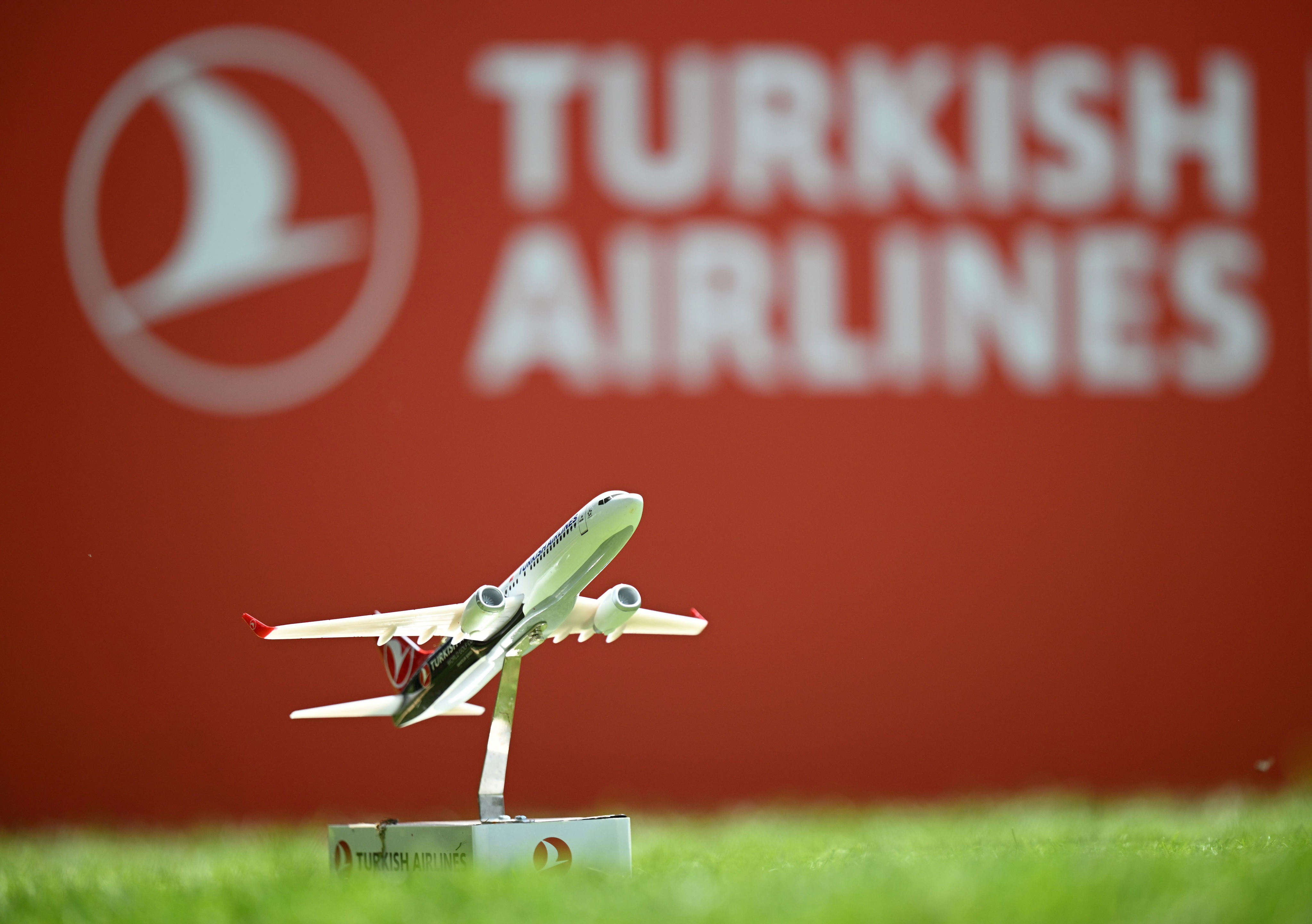 Liverpool announce five-year shirt sponsorship deal with Turkish Airlines