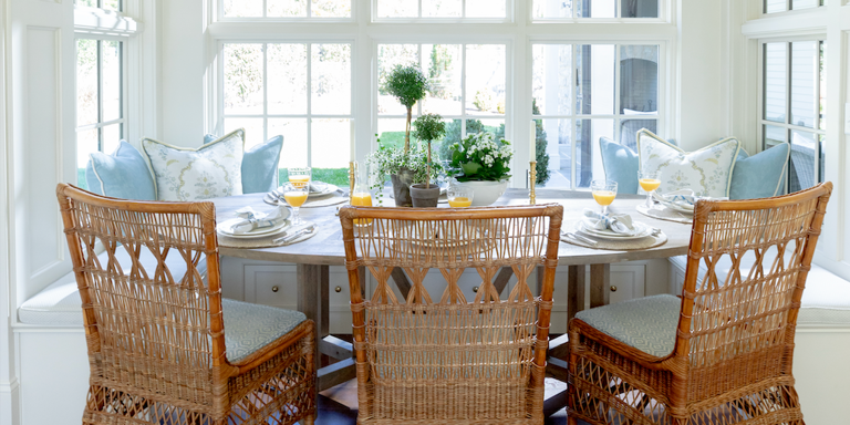 Designers are seeing this 'dated' window trend make a stunning comeback ...