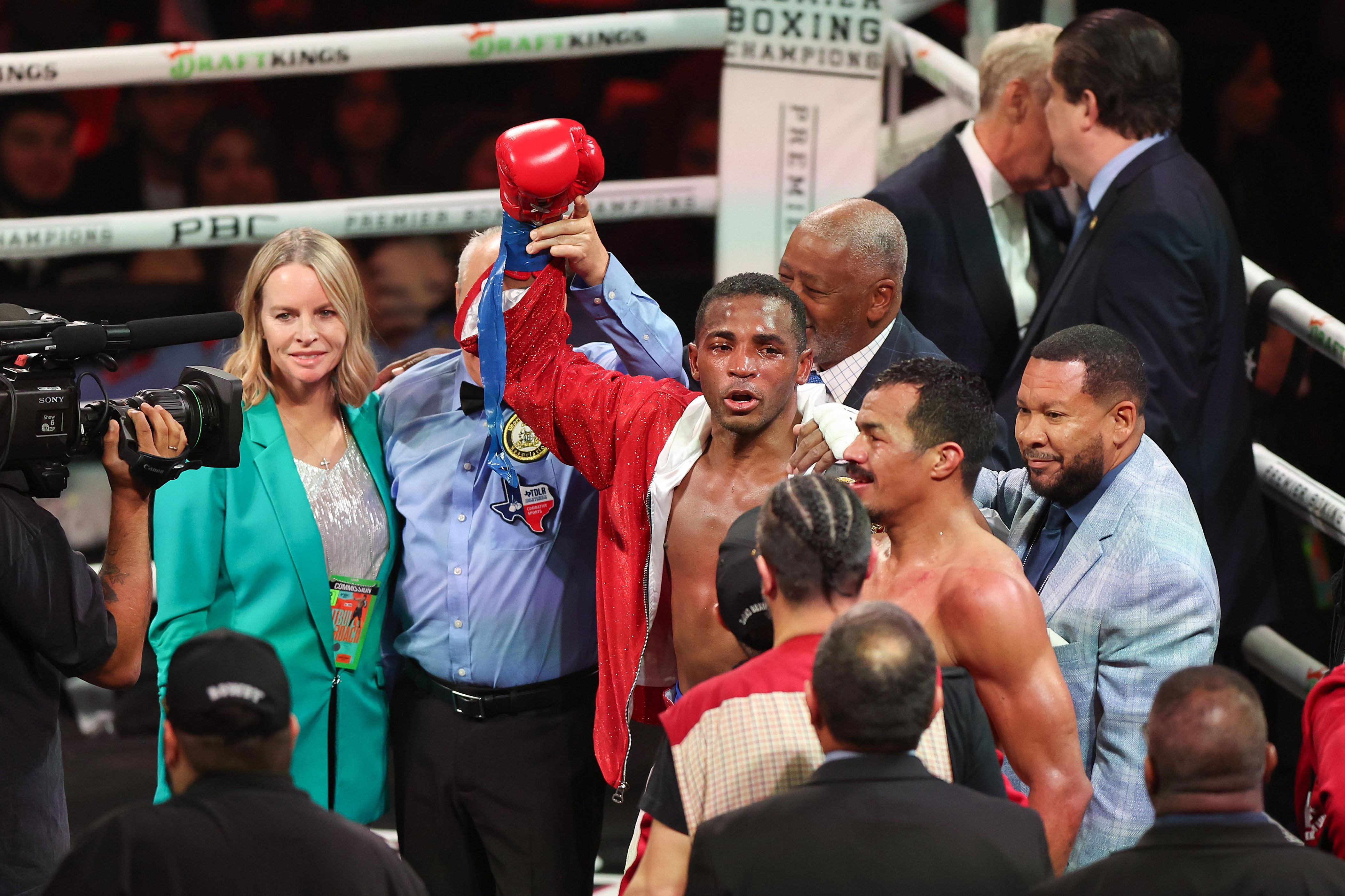 Erislandy Lara vs Tim Tszyu in the works for December