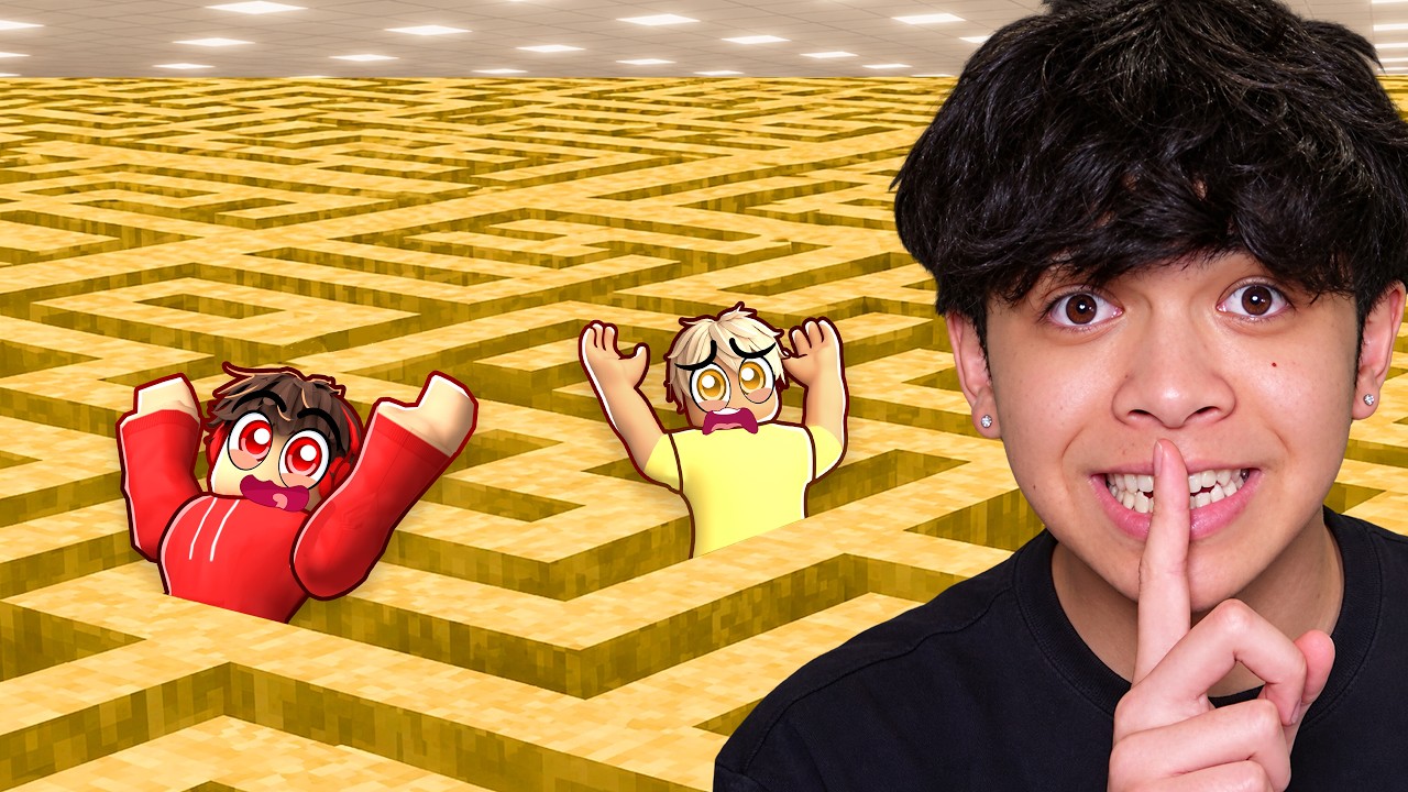 I built a BACKROOMS to troll my friends in Roblox!