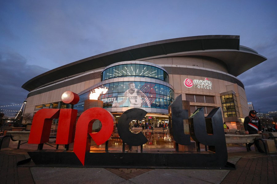MultCo commissioners discuss 'critical' JAA agreement for Moda Center ...
