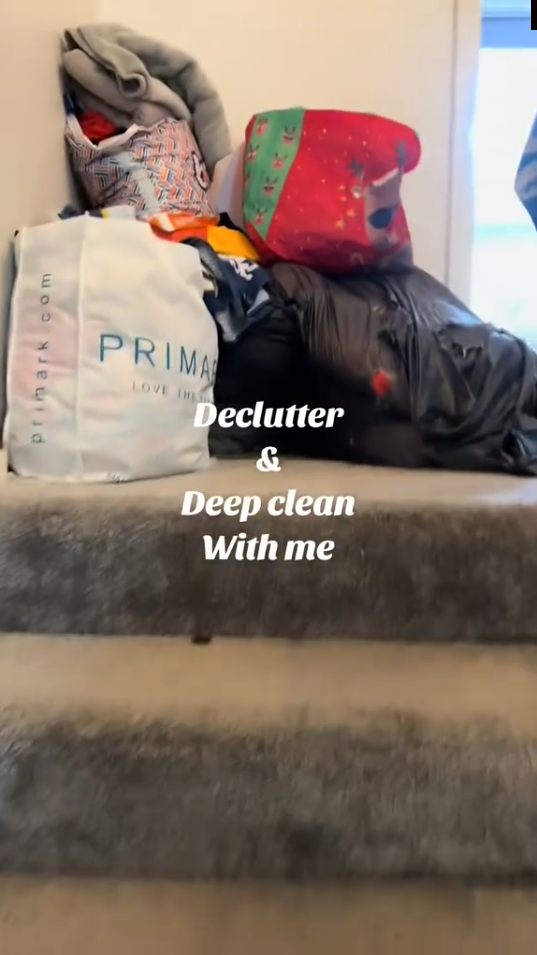 Decluttering and deep cleaning routine for a fresh home reset