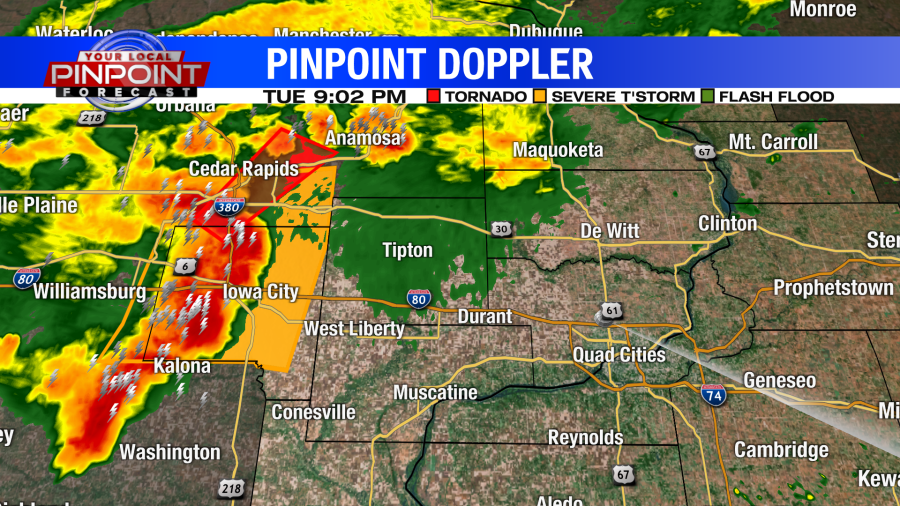 Severe t-storms rolling through Iowa City Tuesday night