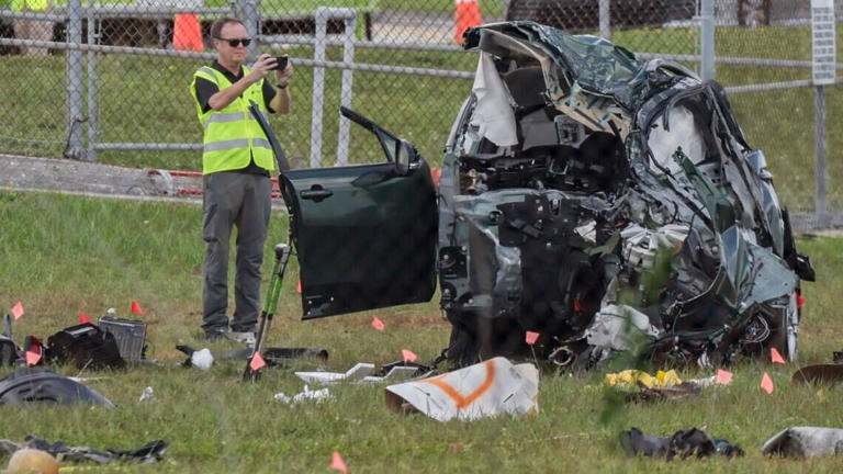 Live plane crash updates: 260 flights delayed at MIA; mayor-sheriff ...