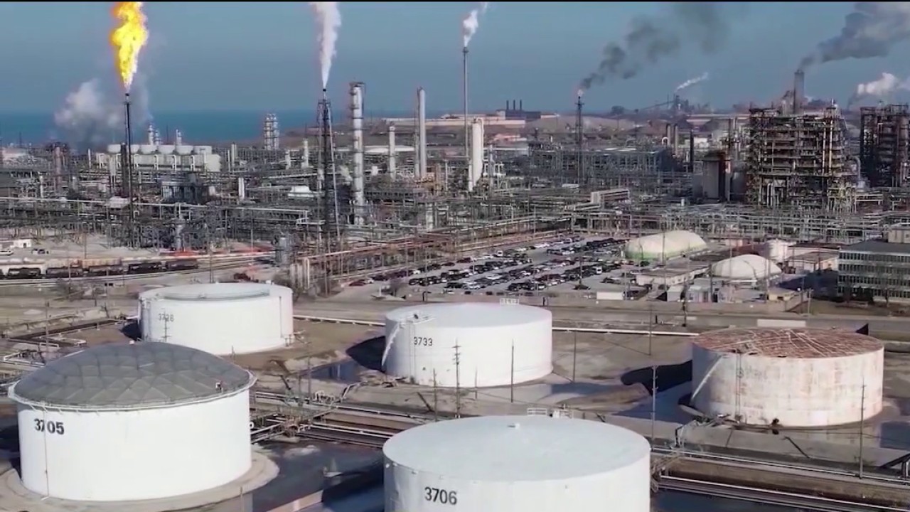 BP Whiting refinery lockout nears 6 months as union, oil giant remain ...
