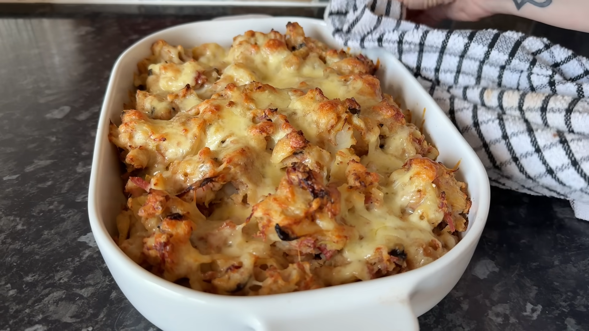 Cheesy potato and cabbage bake delivers simple flavor