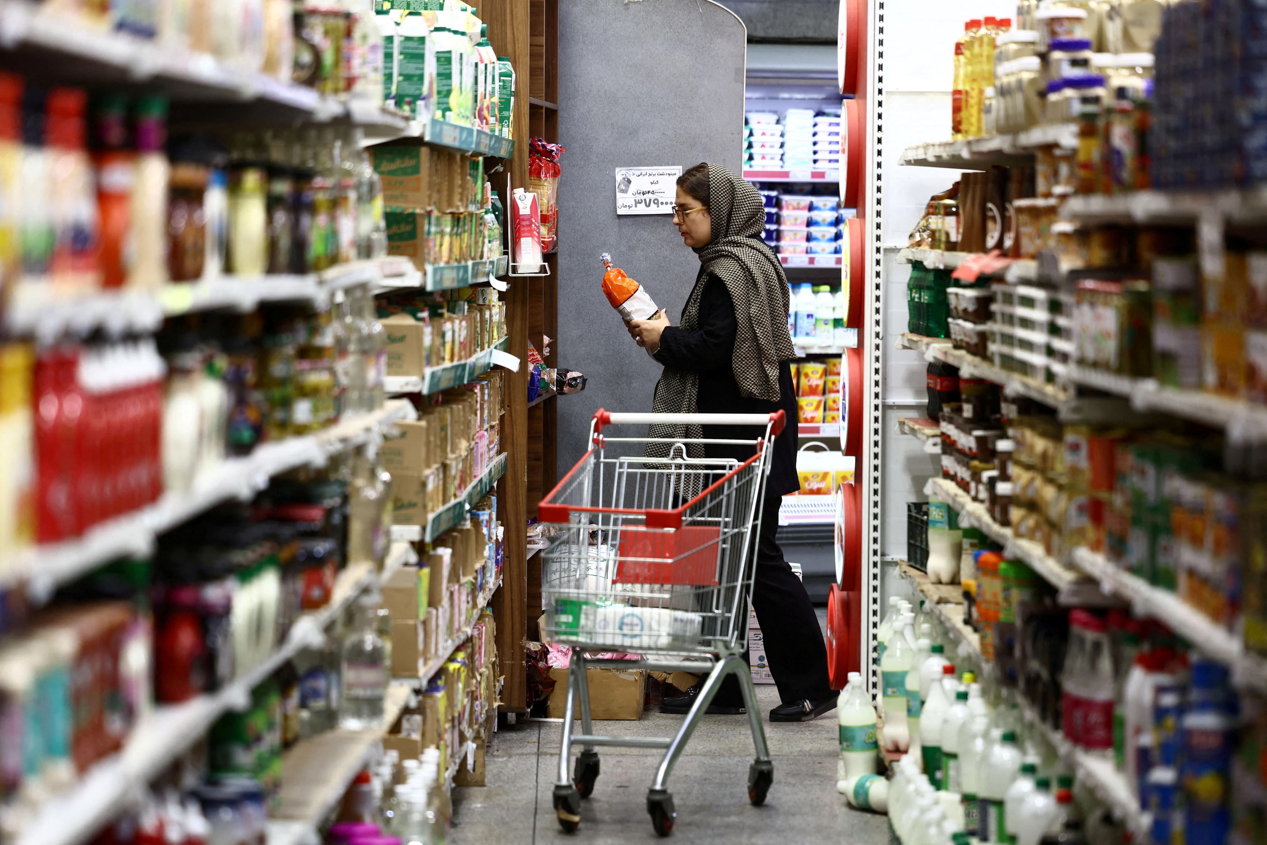 Dwindling oil revenue is driving Iran into deeper economic crisis