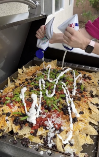 These easy crowd-pleasing recipes make hosting stress-free