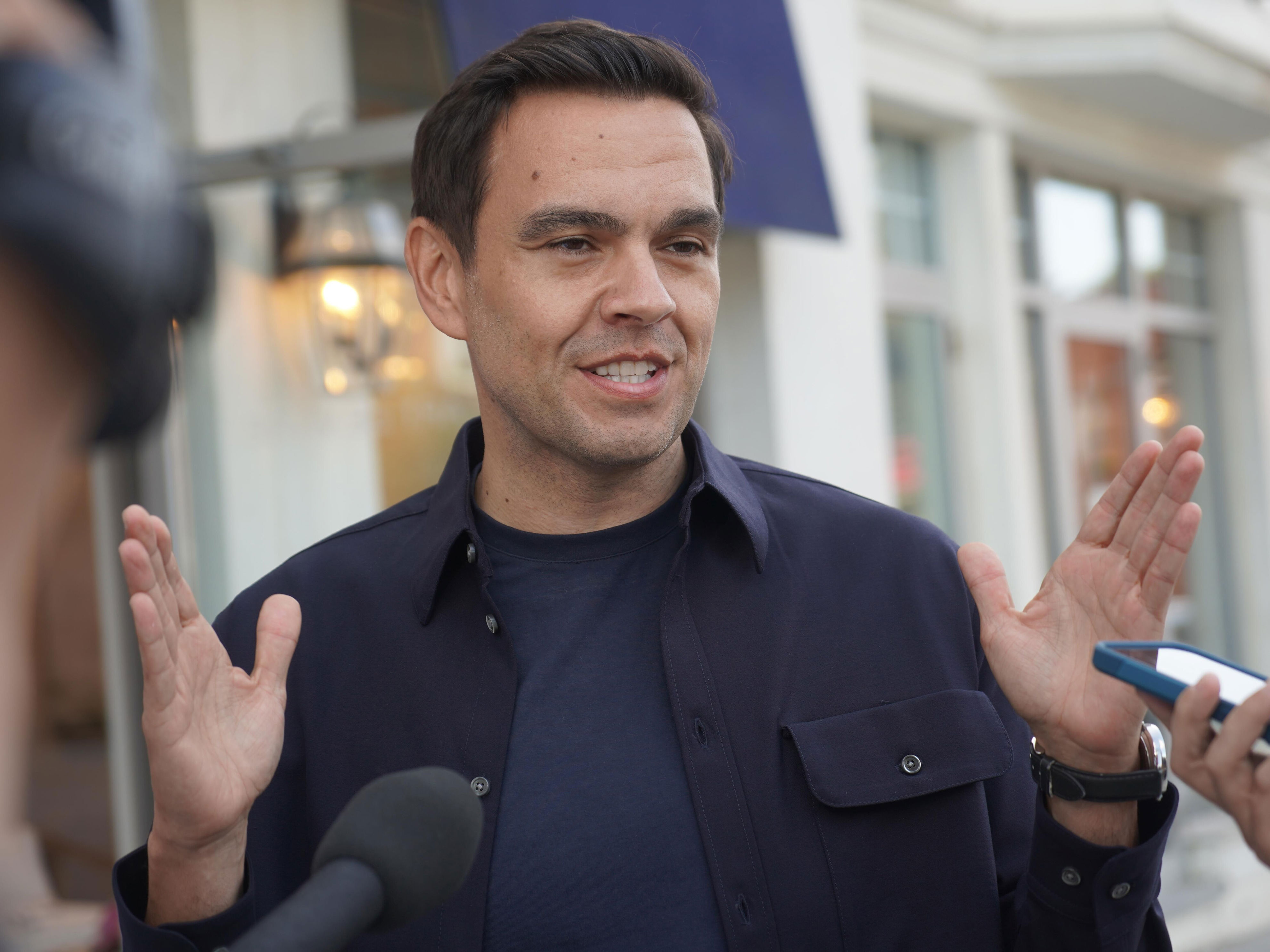 Jour 13 de la campagne électorale : Charles Milliard s’arrête à Sherbrooke
