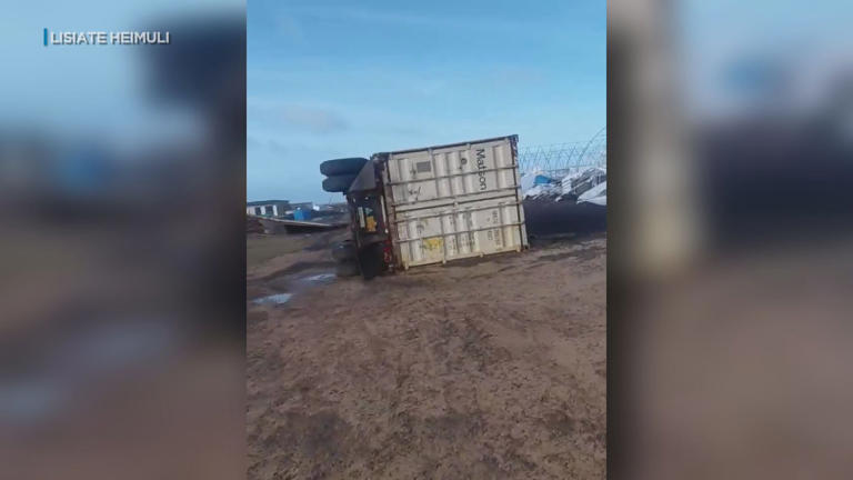 Hurricane Lowell leaves Kauai farm racing to save shrimp, assess crop ...