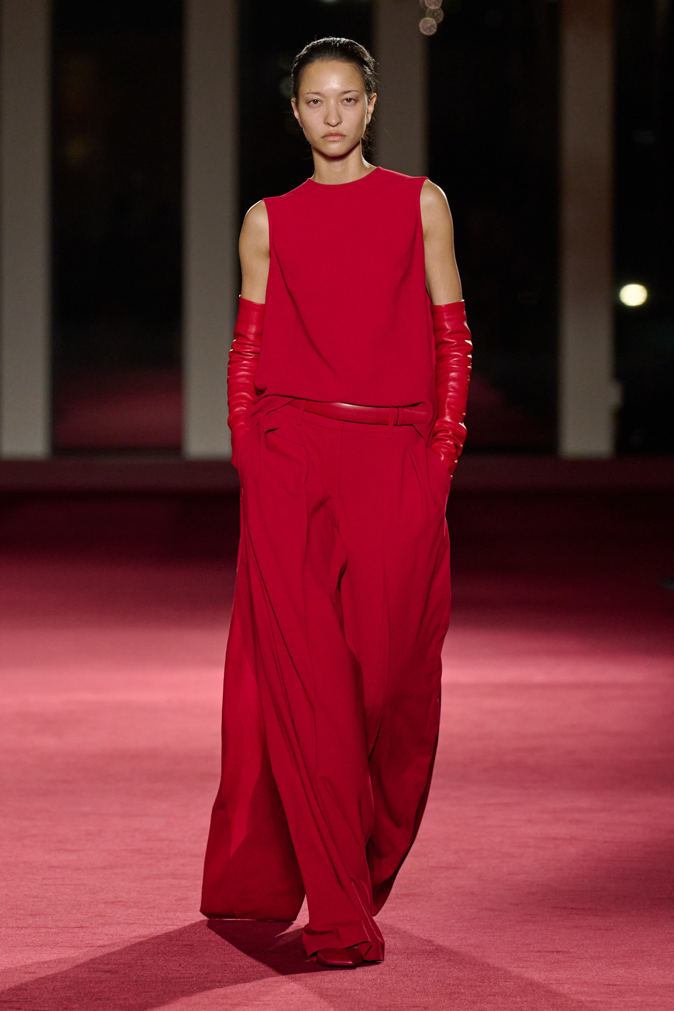 Muy favorecedor y del color tendencia, este es el pantalón que las ...