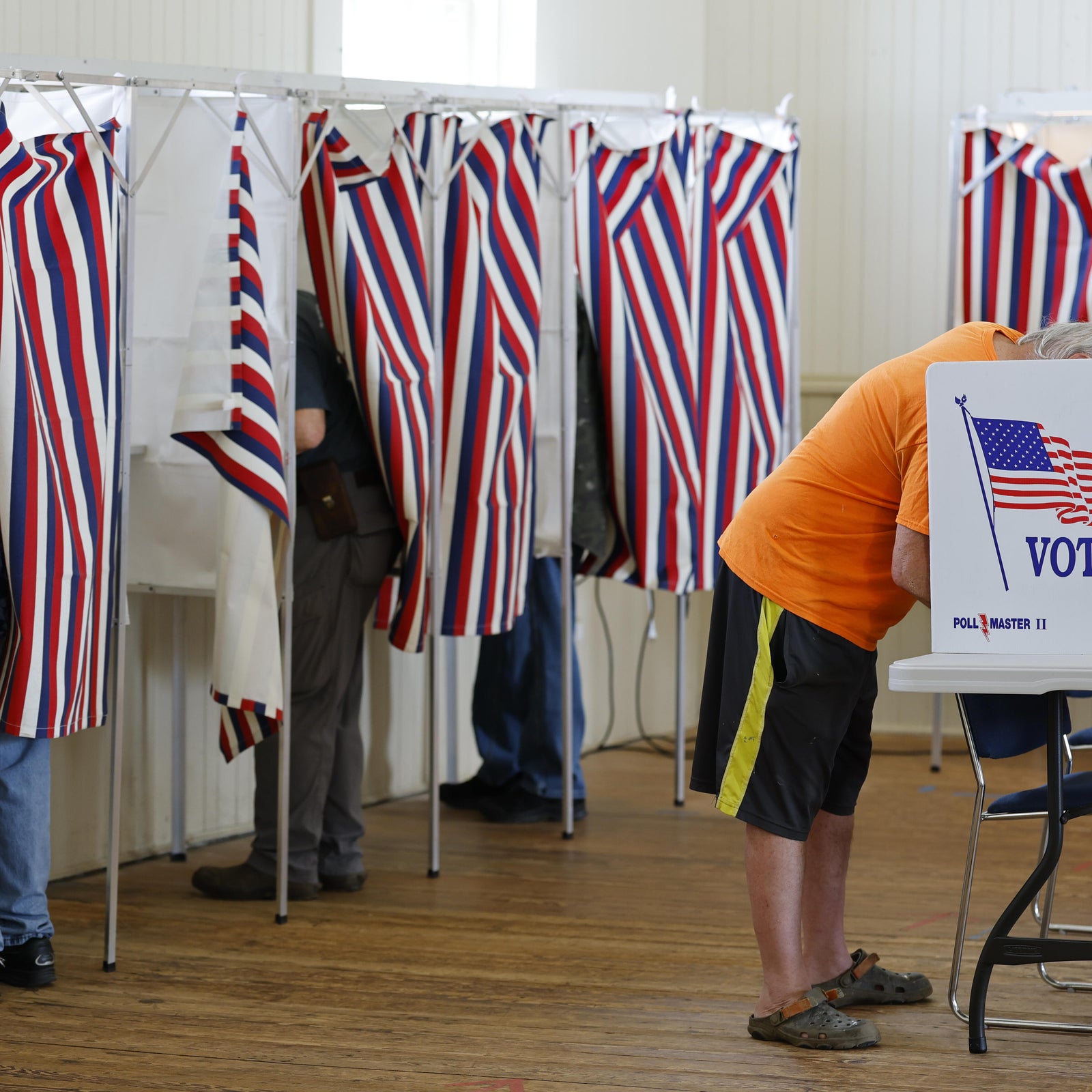 Stefany Shaheen, Anthony DiLorenzo win New Hampshire primaries, CBS News projects