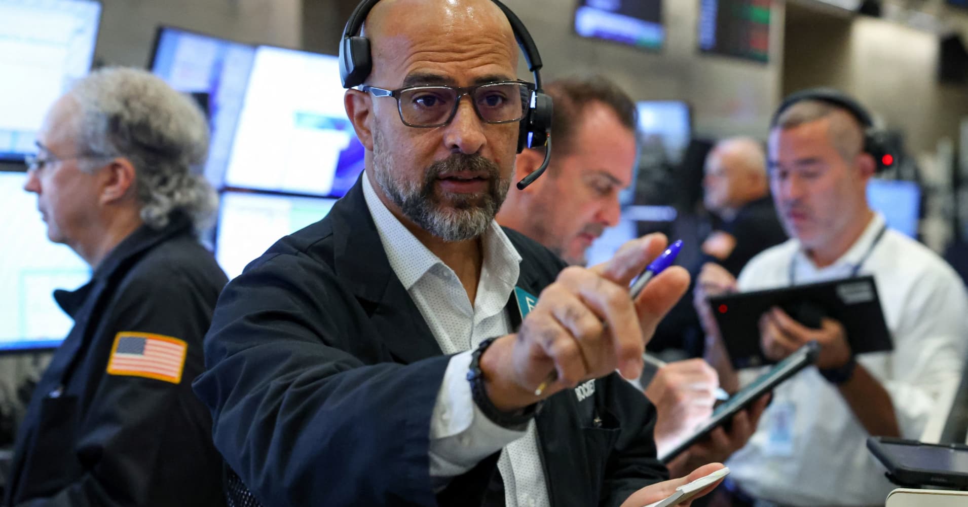 10-year Treasury yield jumps as Bessent unveils plan to buy $6 billion in longer-dated debt