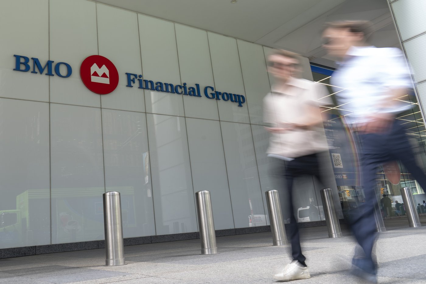 BMO eliminates trading fees to compete with discount brokerages