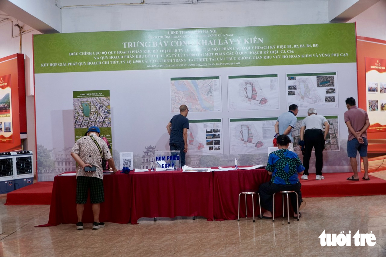 Người Hà Nội nói về phương án điều chỉnh quy hoạch hồ Gươm và biểu tượng Khải hoàn môn