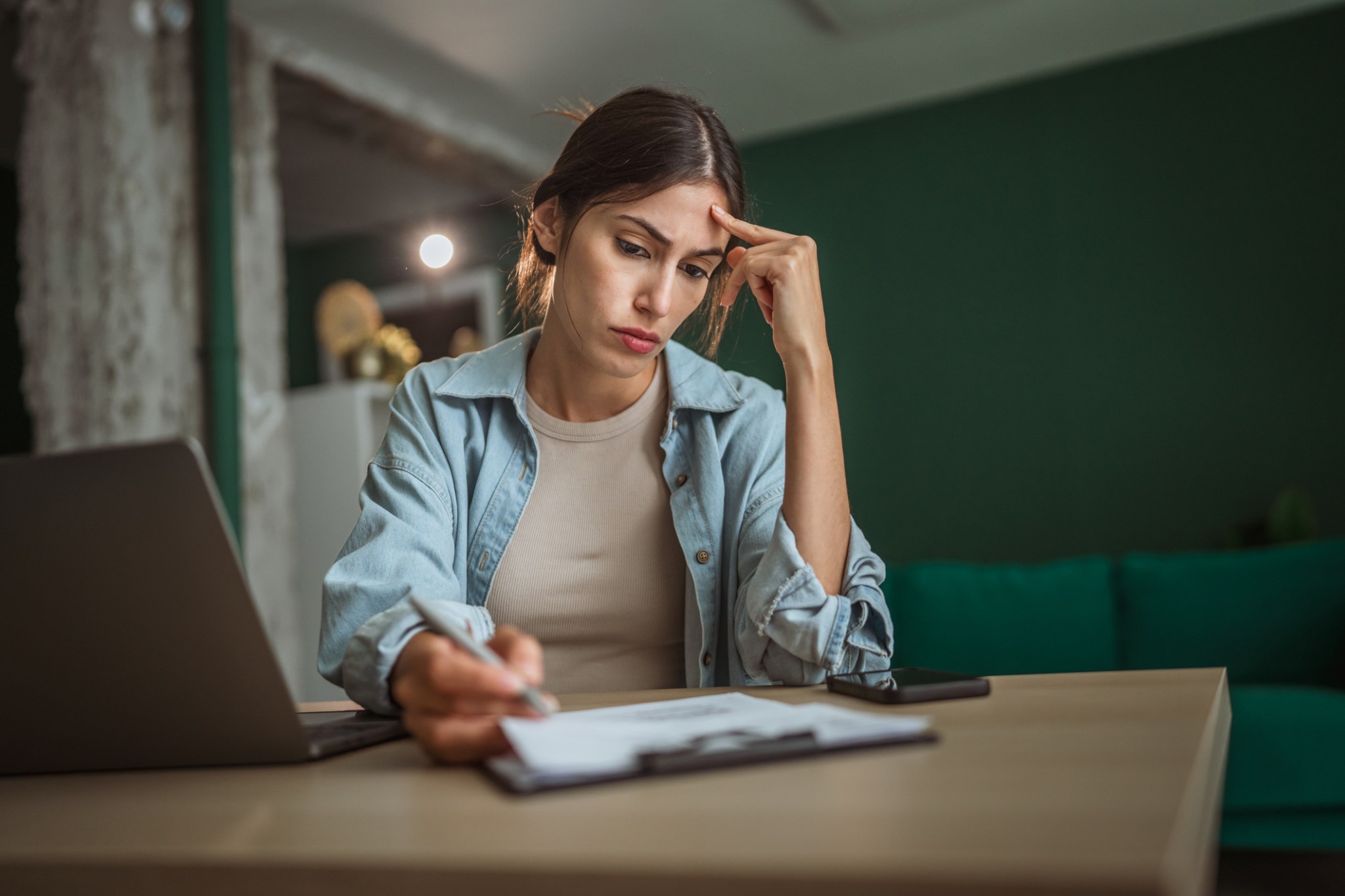Gen Z woman says she feels like a ‘failure' after 6 years looking for work